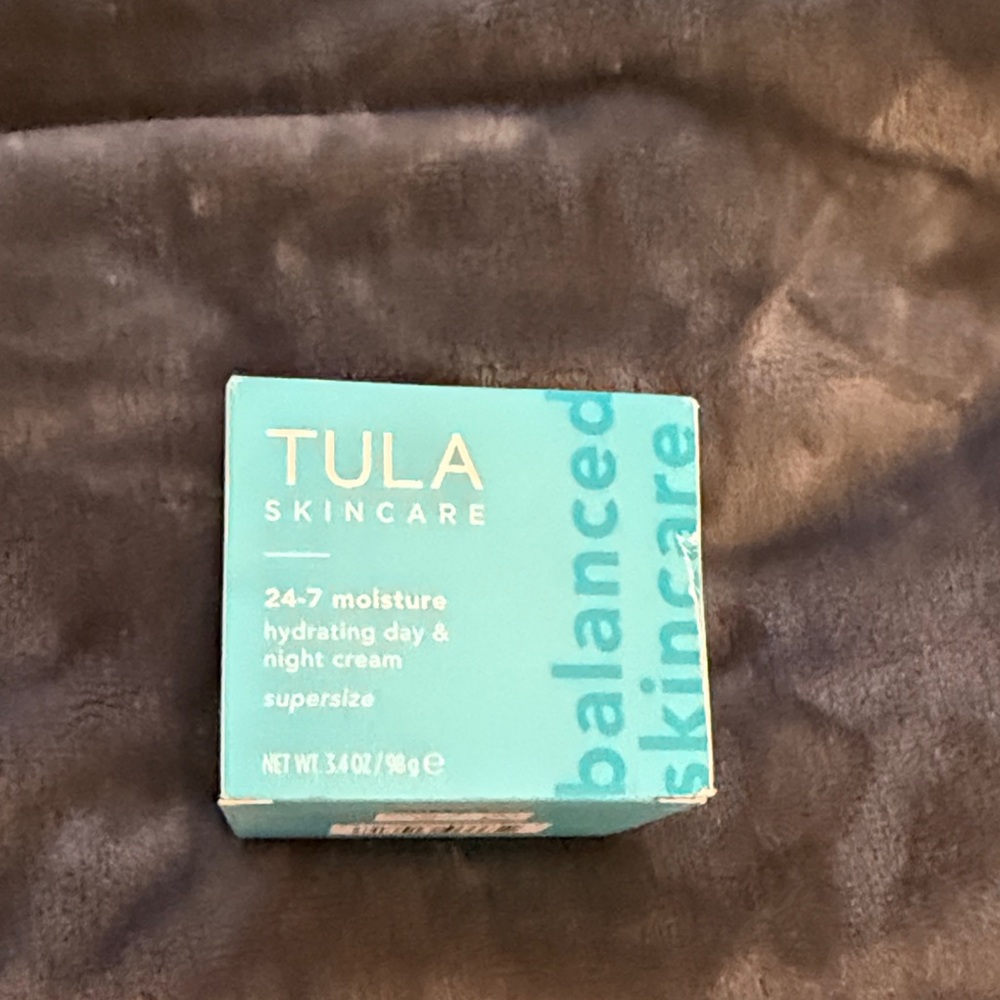 BNIB TULA 24-7 hydrating day & night cream